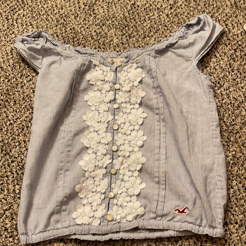Hollister XS. crop top